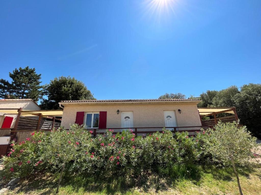 Brouzet-les-Ales Mont Bouquet Lodge-Residence Hoteliere מראה חיצוני תמונה
