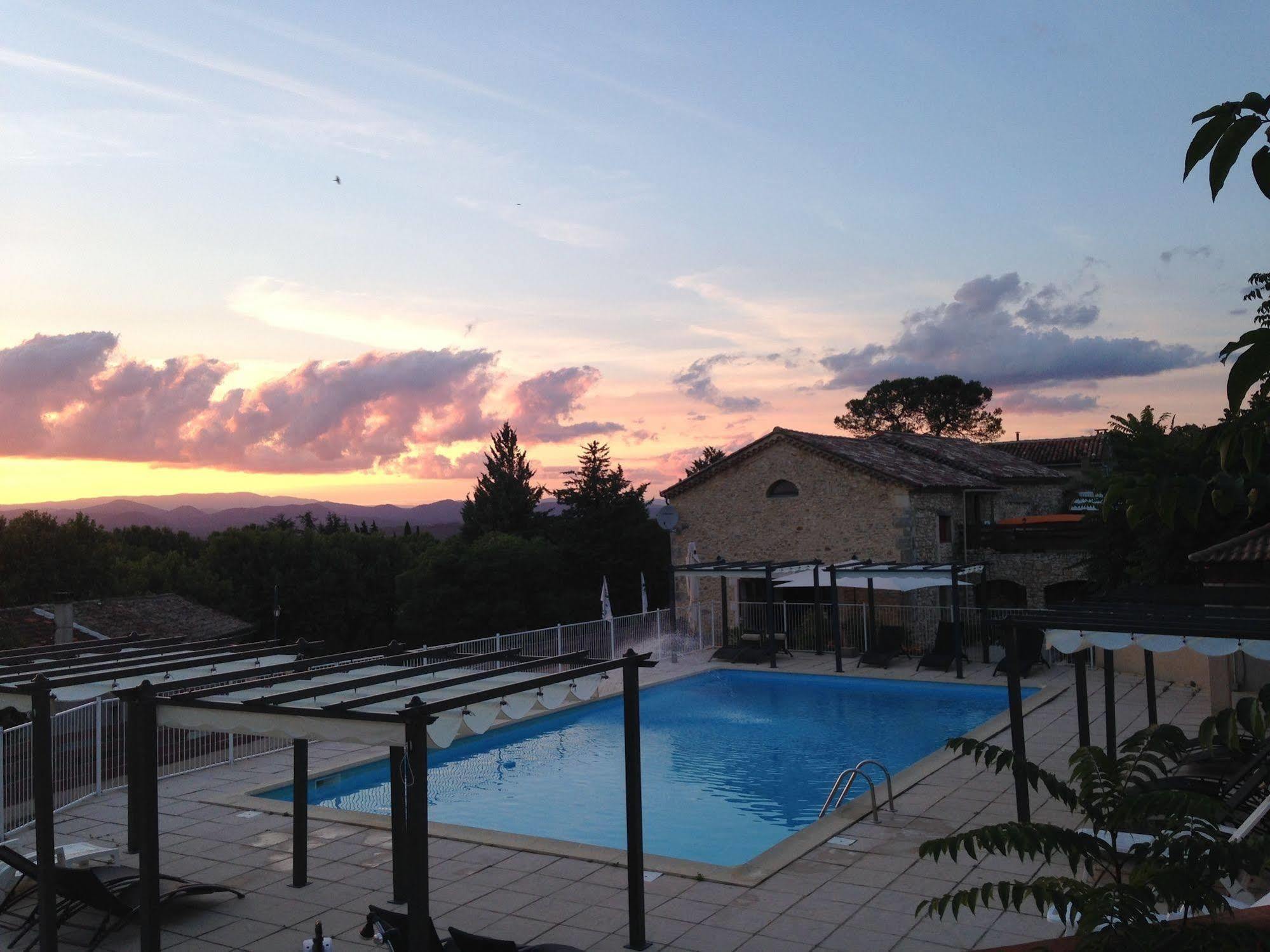 Brouzet-les-Ales Mont Bouquet Lodge-Residence Hoteliere מראה חיצוני תמונה