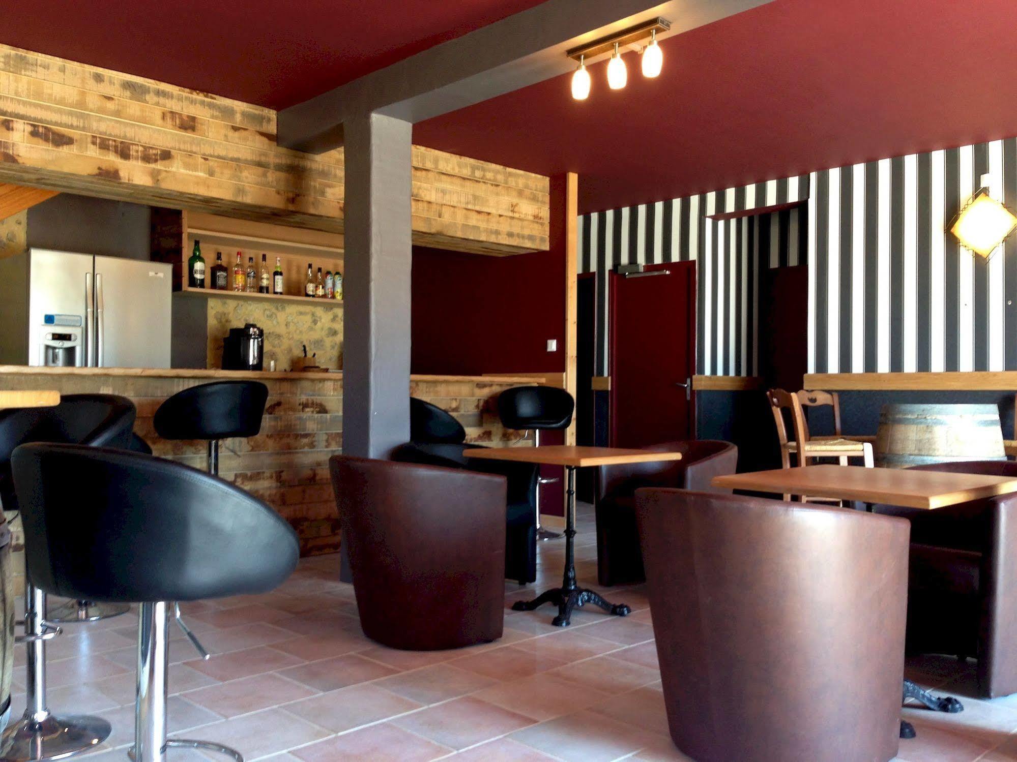 Brouzet-les-Ales Mont Bouquet Lodge-Residence Hoteliere מראה חיצוני תמונה
