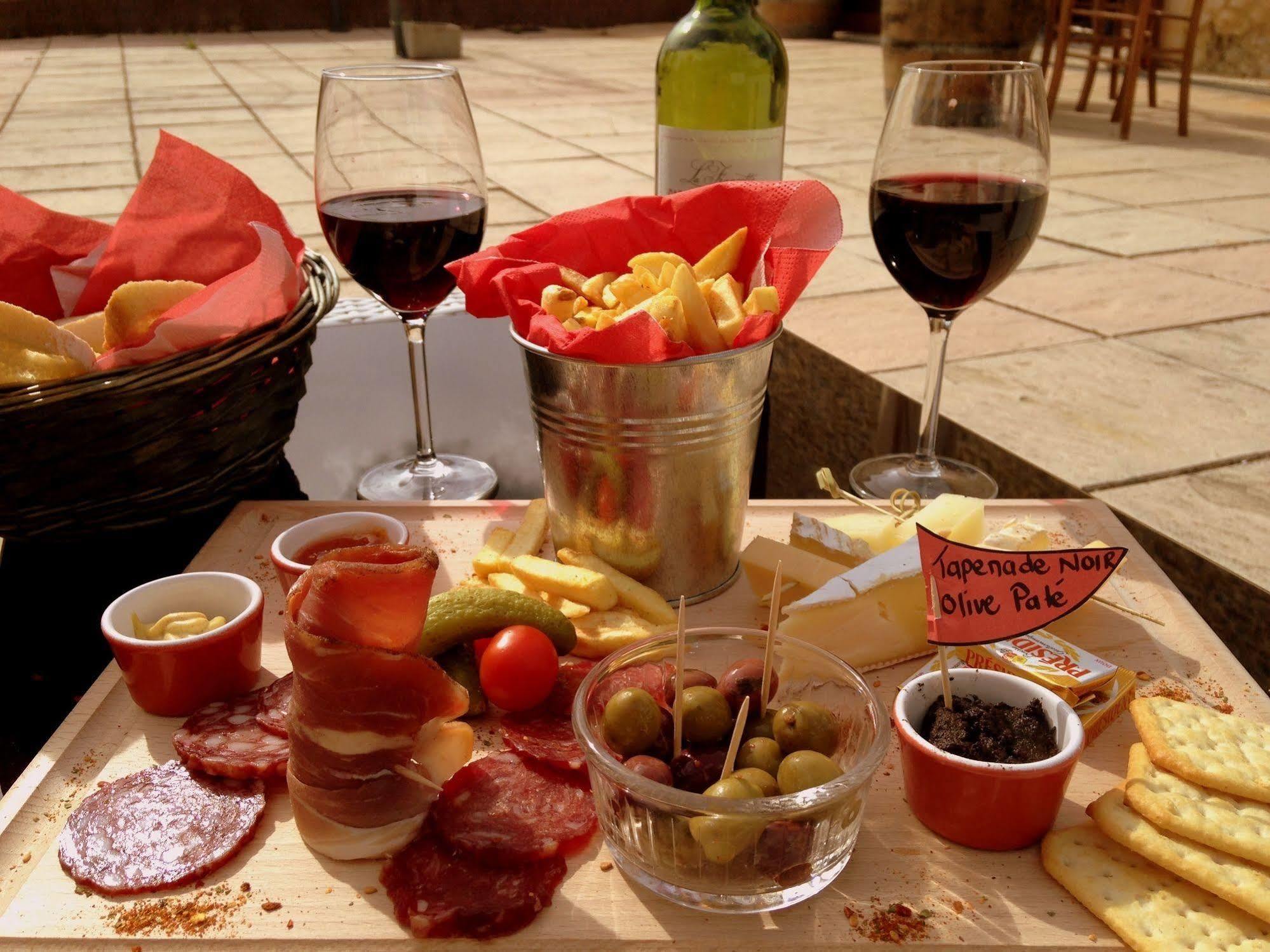 Brouzet-les-Ales Mont Bouquet Lodge-Residence Hoteliere מראה חיצוני תמונה